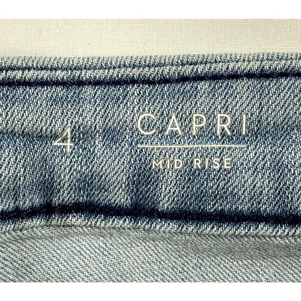 Simply Vera Vera Wang Women's Blue Denim Capri Jeans Mid Rise Size 4 - Picture 5 of 10